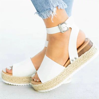 Wedge fish mouth shoes